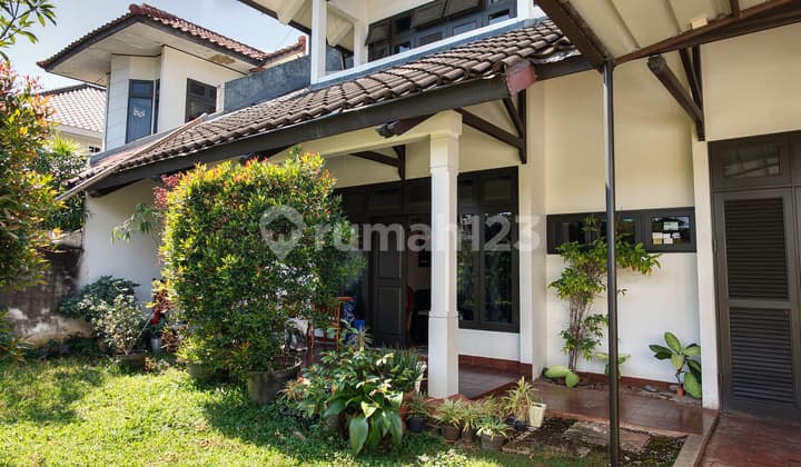 Jarang Ada! Komplek Premium, Jalan 3 Mobil, 300M2 Best Deal!