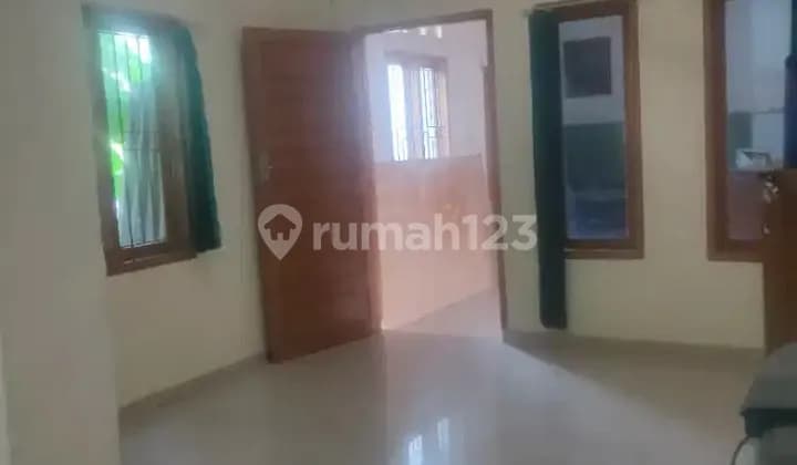 Kosan cewek bulanan / tahunan