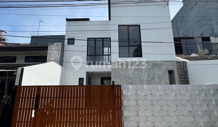 Jual Rumah Bangunan Baru Lokasi Strategis di Sunter Nego Sampai Deal