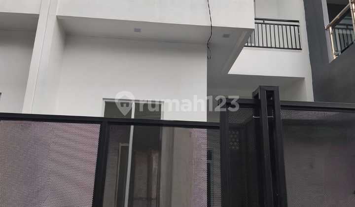 Kamu yang Lagi Hunting Unit Rumah dengan Design Modern Terkini Dekat Jakarta?? Klik Disini Kamu yang Lagi Hunting Unit Rumah dengan Design Modern Terkini Dekat Jakarta?? Klik Disini