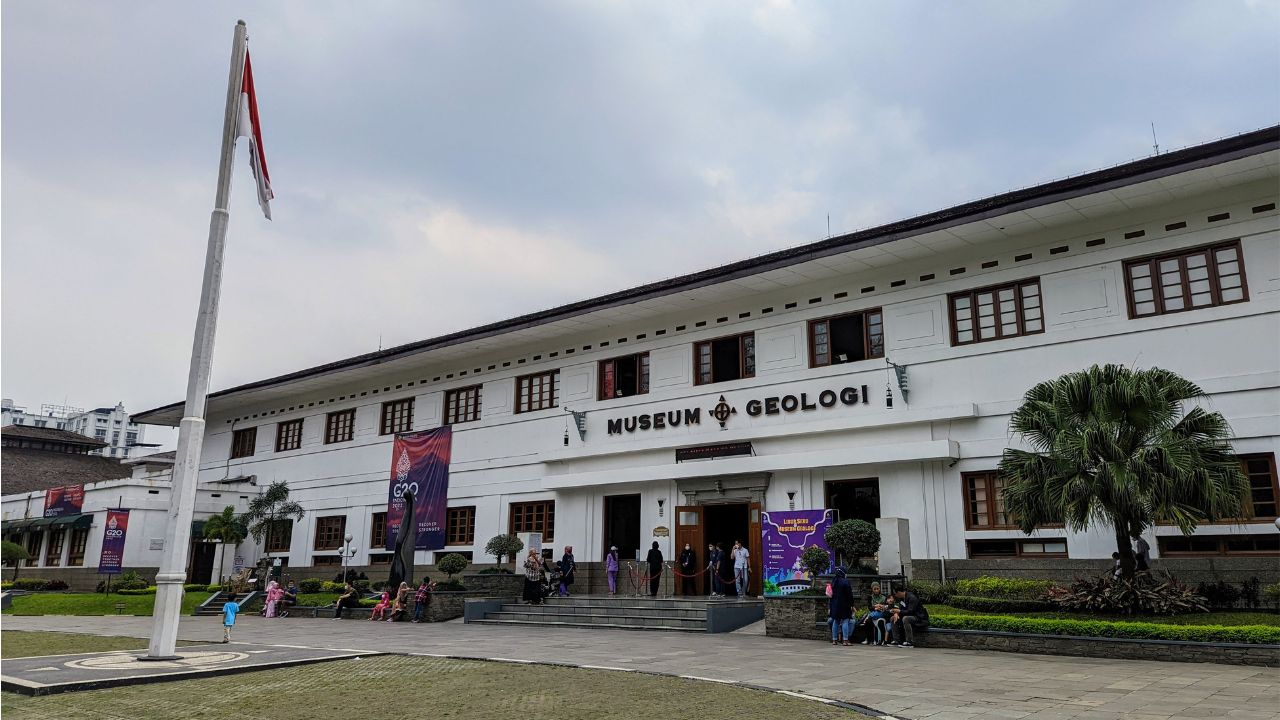 Museum Geologi Bandung