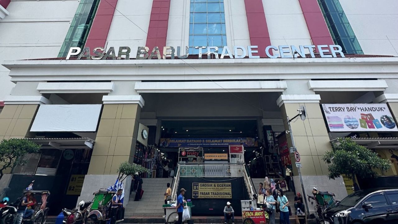 Pasar Baru Trade Center