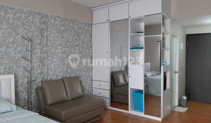 ruang keluarga dijual studio park view depok