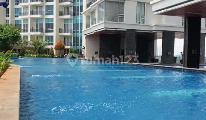 kolam renang harga miring, type studio, furnished,