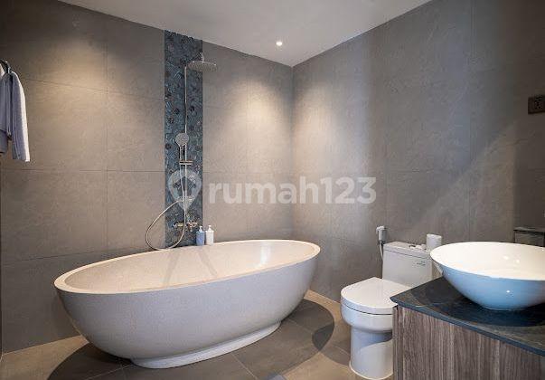 kamar mandi apartemen 2br nusa dua bali