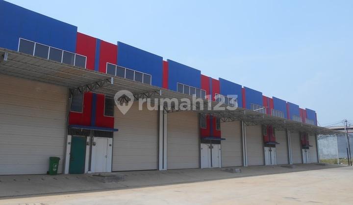 tampak depan gudang tangerang izin industri depan