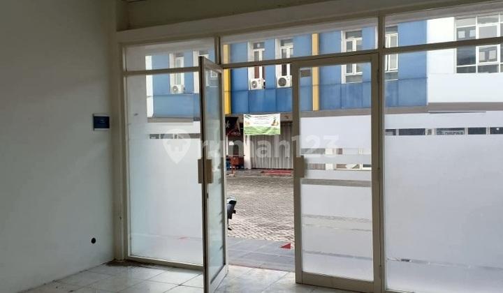 tampak depan 184 disewakan ruko 2 lantai