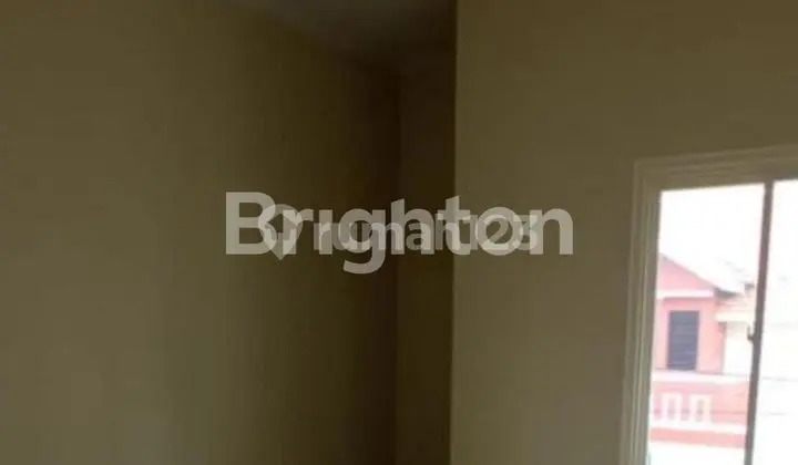 kamar tidur rumah baru gress rungkut asri