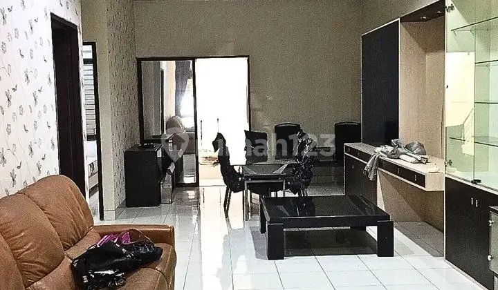 foto lainnya ivory garden rumah taman dikelilingi