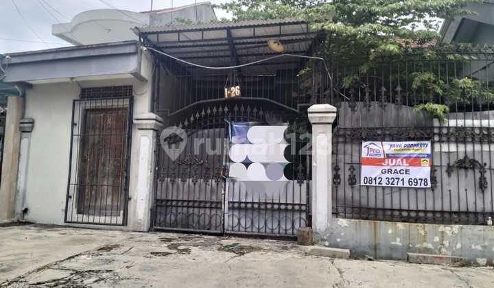 tampak depan rumah darmo sentosa raya surabaya