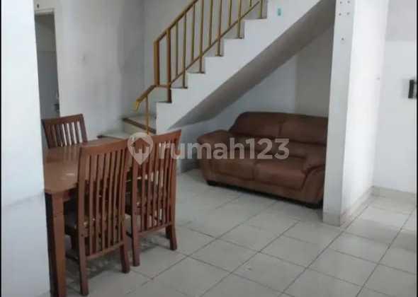 ruang keluarga rumah bagus di dadap residence