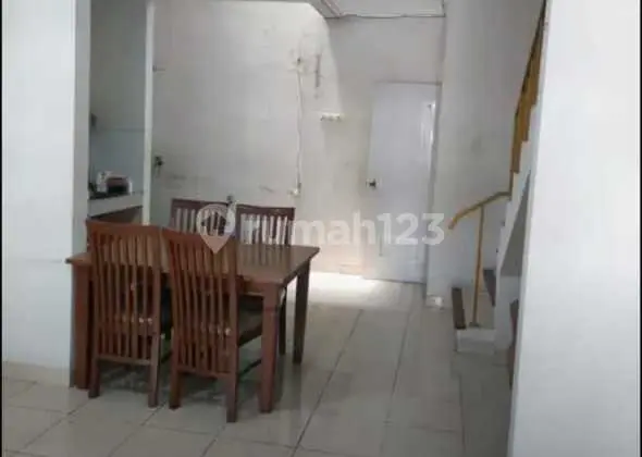 dapur rumah bagus di dadap residence