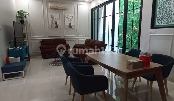 ruang makan dijual rumah taman century pekayon
