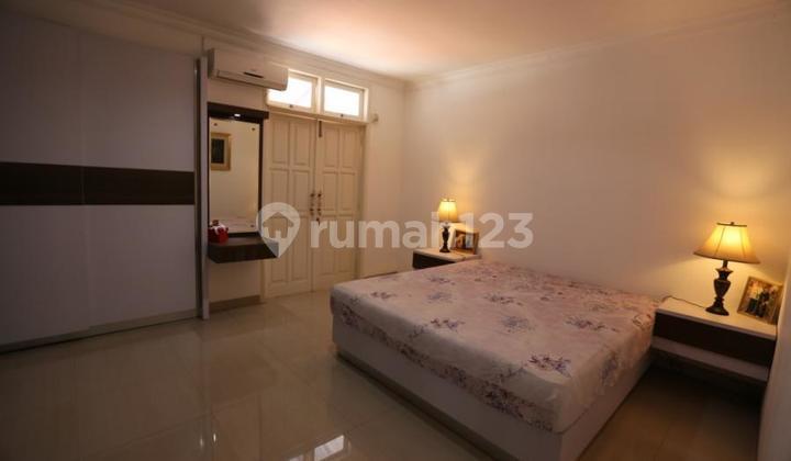 kamar tidur rumah bagus lingkungan asri di