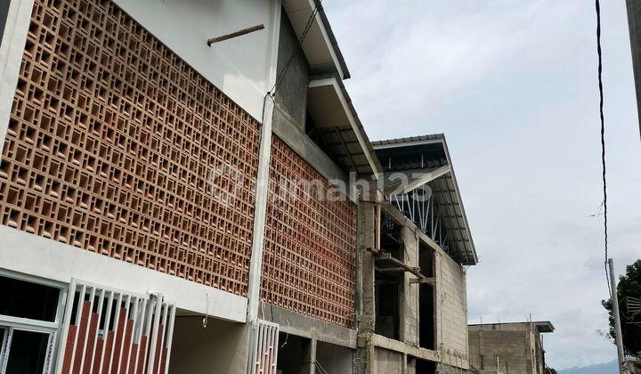 tampak depan rumah kost murah invest cuan