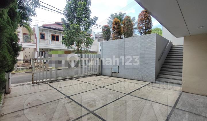 garasi/carport rumah bagus lux di kumala