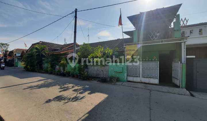 foto lainnya rumah dengan lokasi strategis di
