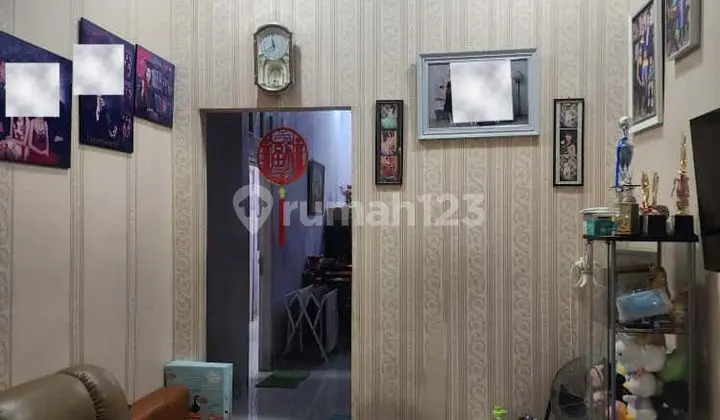 ruang keluarga di jual cepat rumah cluster