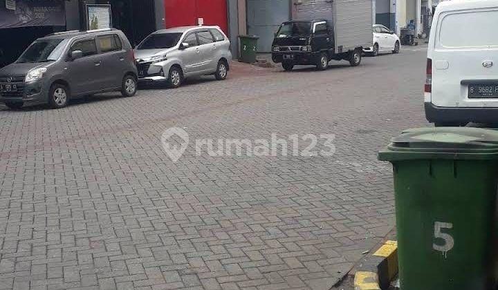 foto lainnya pergudangan tritan point, taman kletek,