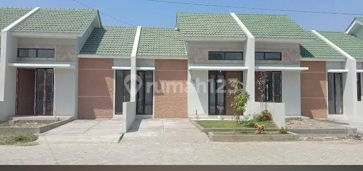 tampak depan griya candramas sedati juanda, nol