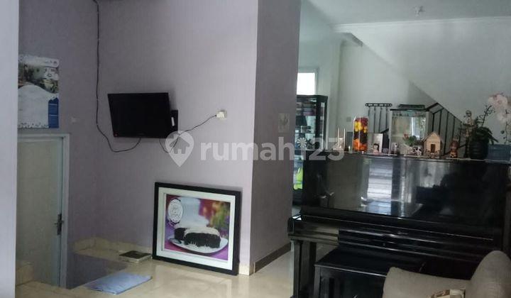 ruang tamu jual murah rumah 3 lantai