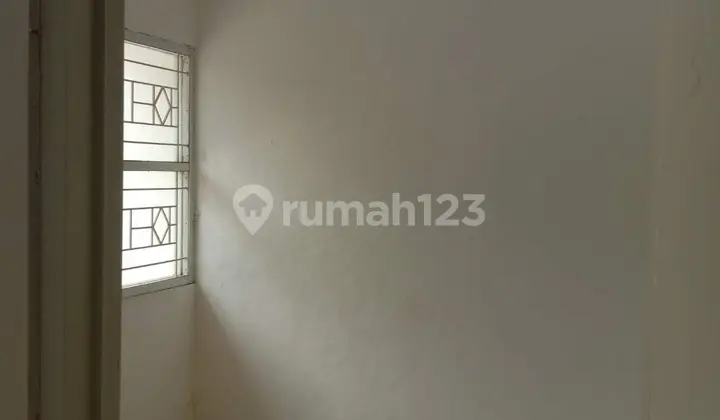 kamar tidur dijual rumah 2 lt di