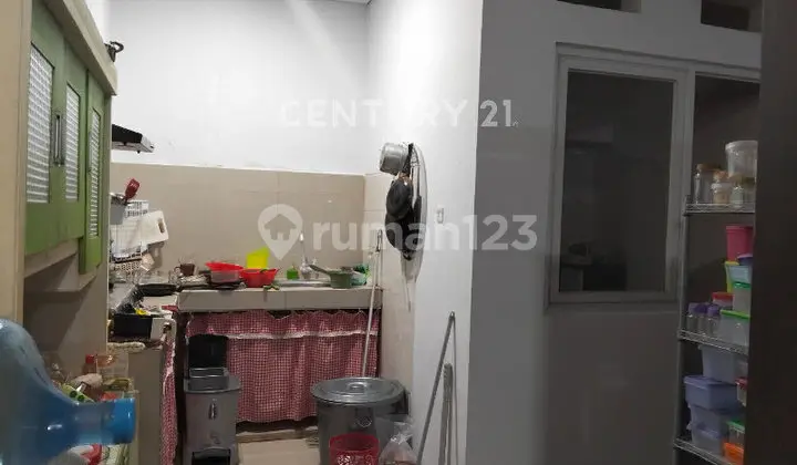 dapur rumah 2 lantai 5 kt