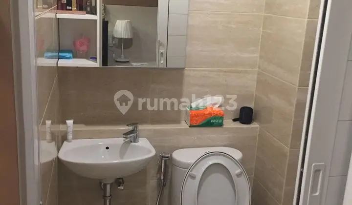 kamar mandi apartemen springwood residence tipe studio