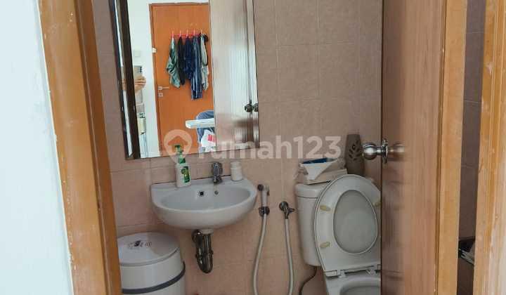 kamar mandi apartement grand kartini studio unfurnished