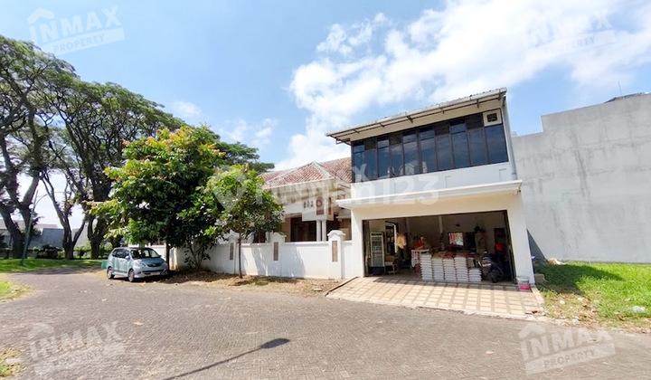 tampak depan dijual rumah murah perum elit