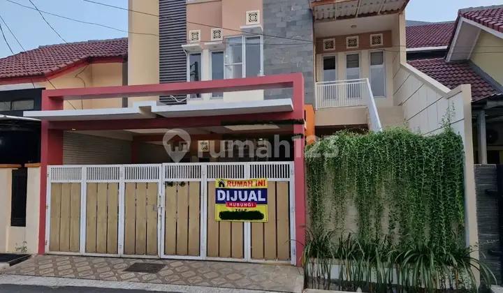 tampak depan dijual rumah cantik siap huni
