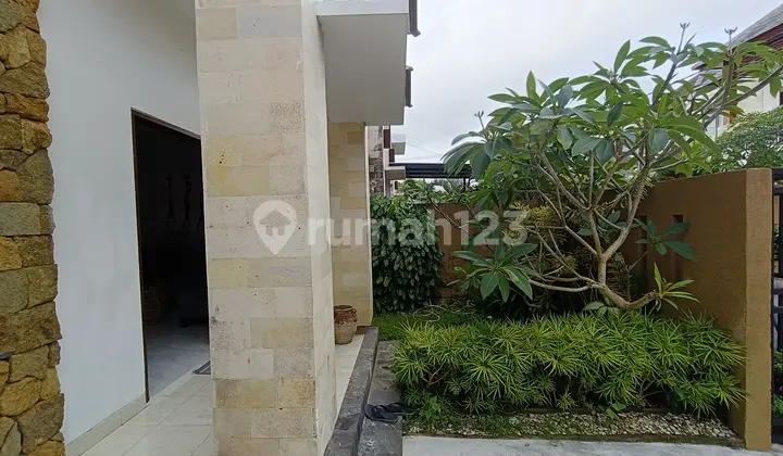 teras rumah modern siap huni di