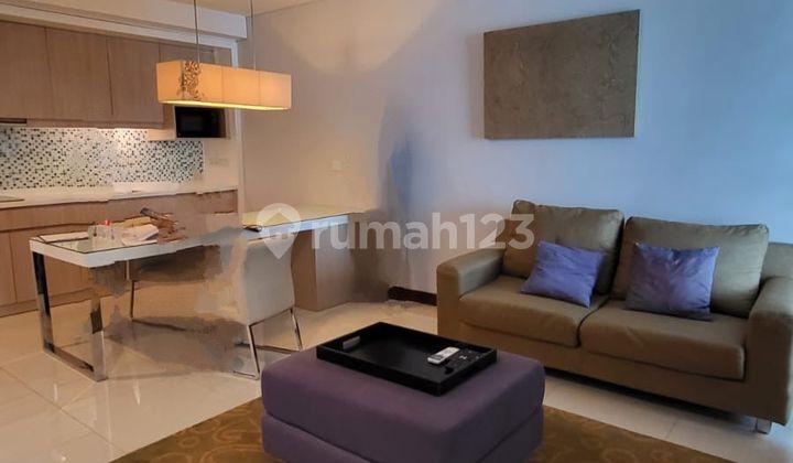 ruang keluarga apartemen the h tower, uk