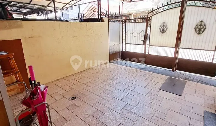 teras rumah poris paradise 2 cipondoh