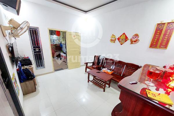 ruang tamu dijual perumahan tiban mas residance