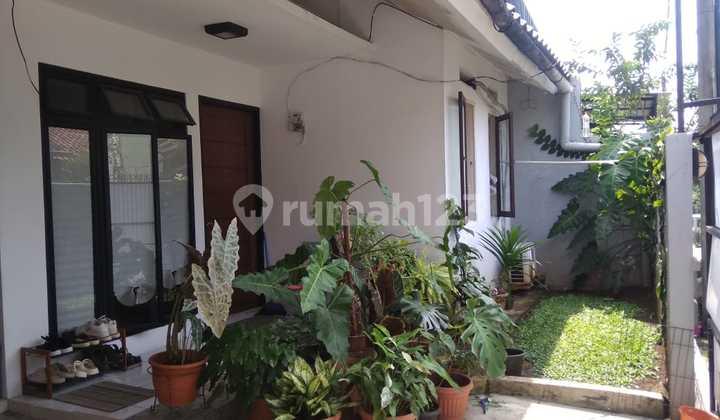 tampak depan rumah dijual komplek bumi daya