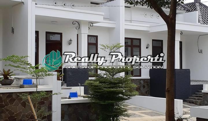 tampak depan rumah 1 lantai di grand