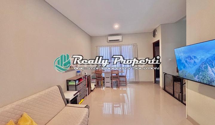 ruang tamu rumah biaritz full furnished di