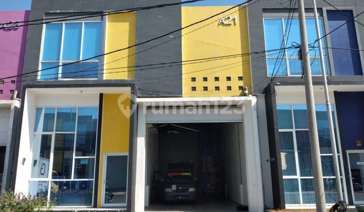 foto lainnya gudang strategis di tambak sawah