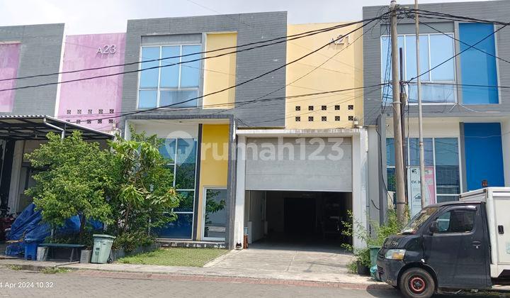 foto lainnya gudang strategis di tambak sawah