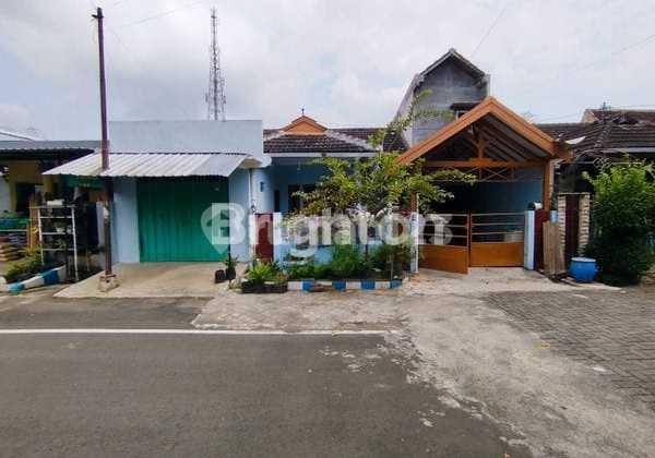 tampak depan rumah murah - blok depan,