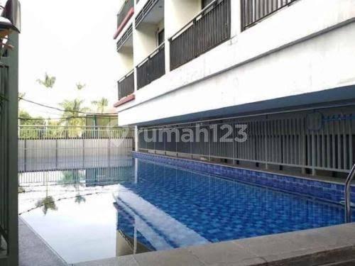 kolam renang lokasi terbaik apartemen ini bisa