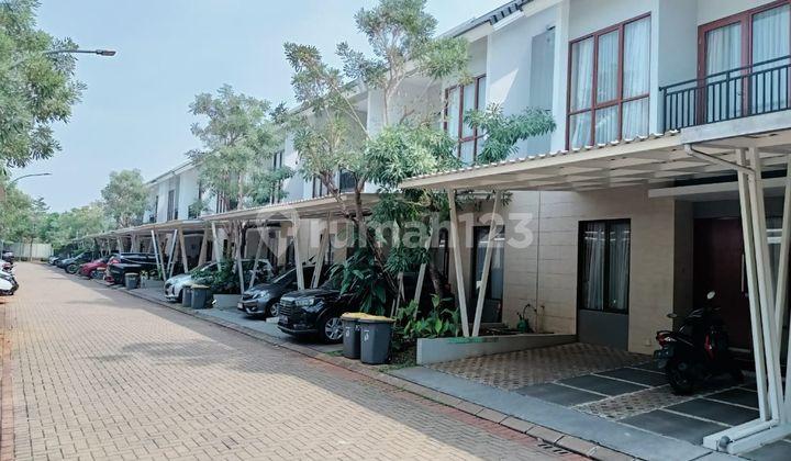tampak depan rumah premier estate 2 strategis