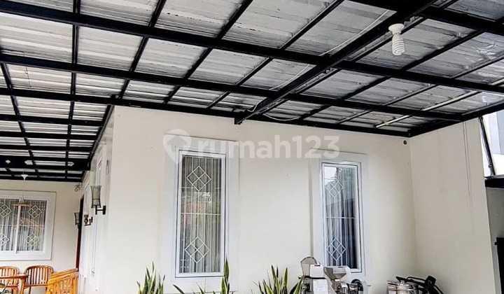 garasi/carport rumah di taman legiansentul city