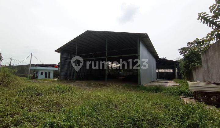 tampak depan pabrik di jl.raya karadenan-pomad cibinong