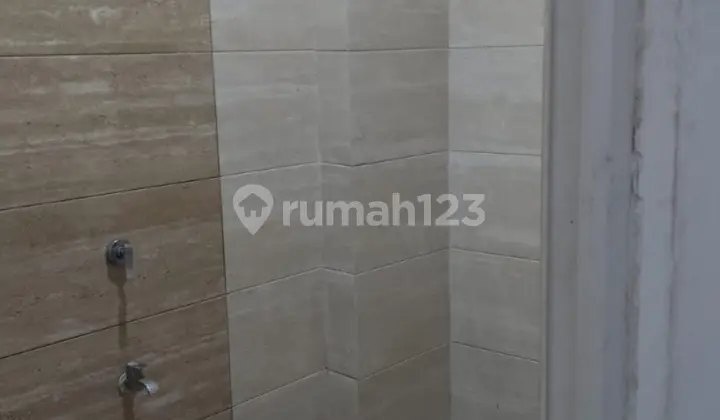 kamar mandi jual/sewaruko karadenan dekat rs.islam aisyah