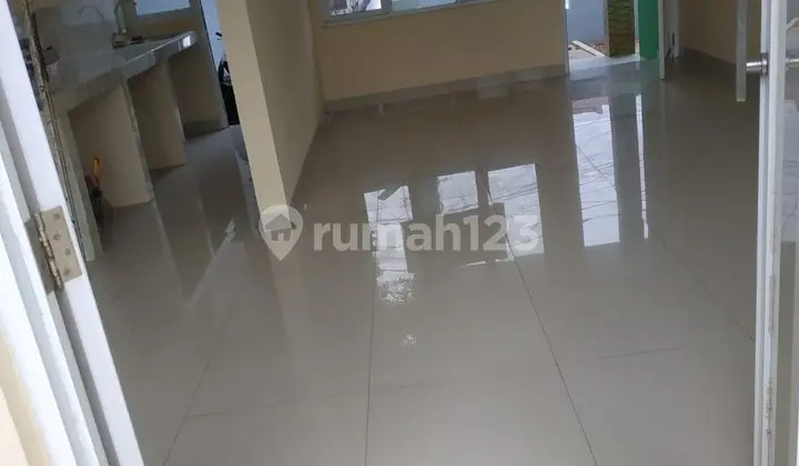 ruang keluarga rumah sudah renovasi di limus