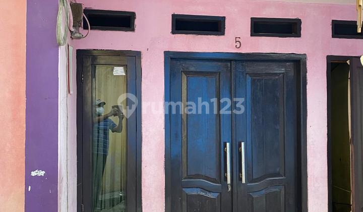 tampak depan dijual 8 unit rmh kontrakan