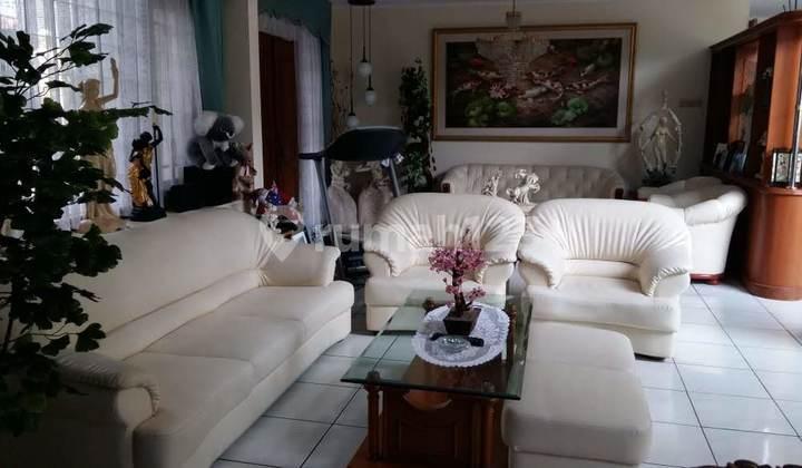 ruang tamu dijual rumah mewah di babakan