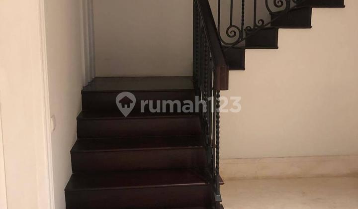 foto lainnya rumah 3 lantai bagus hgb